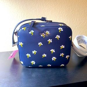 Kate Spade New York - Cammie - Newbury Lane Daisy Toss - New With Tags